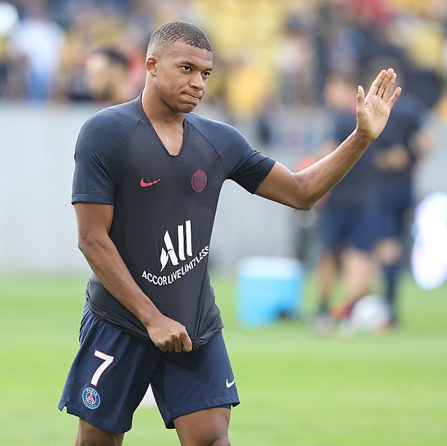 Players PSG can sign to replace Kylian Mbappe